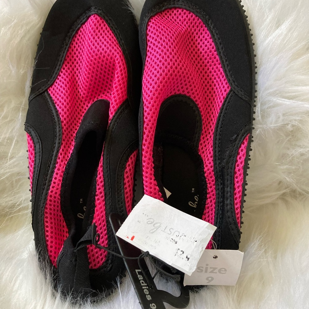 Water Shoes by Just be! New